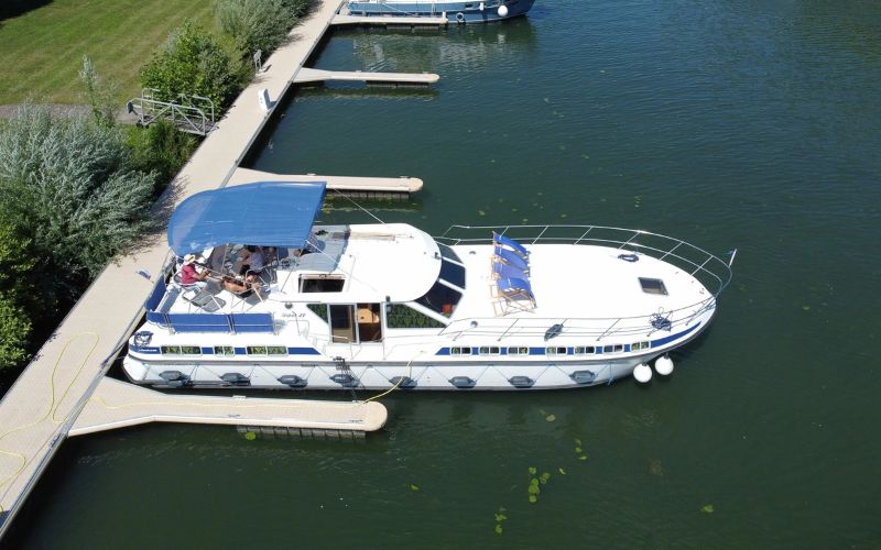 Tarpon 49&nbsp;<span class="caps">QP</span>